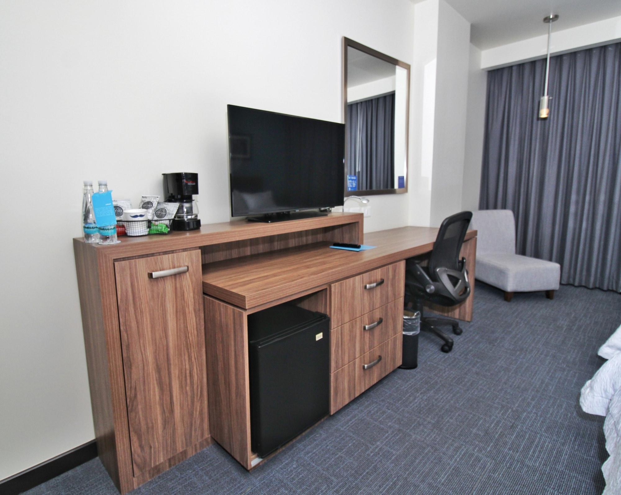 Hampton Inn & Suites By Hilton Salamanca Bajio Dış mekan fotoğraf