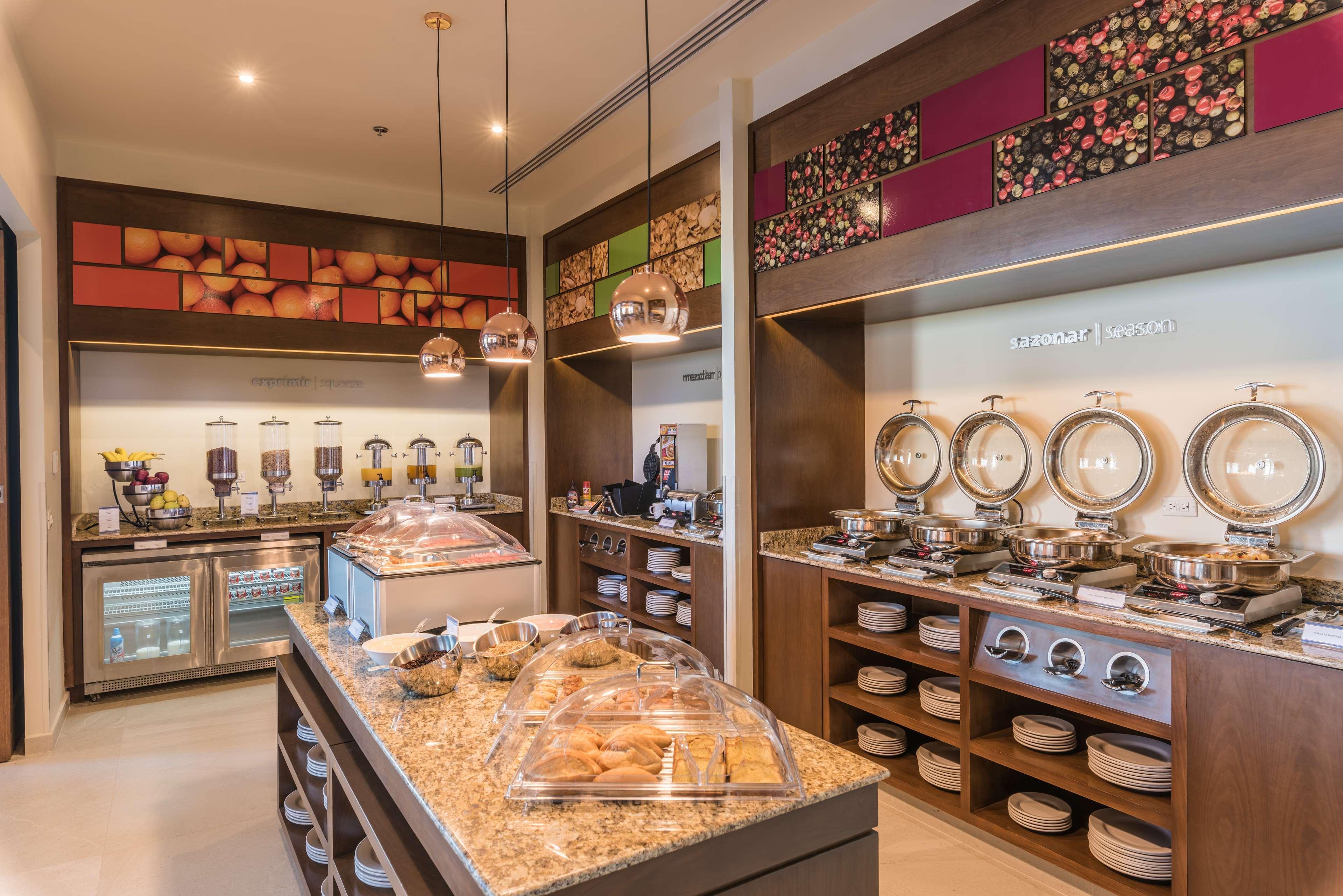 Hampton Inn & Suites By Hilton Salamanca Bajio Dış mekan fotoğraf