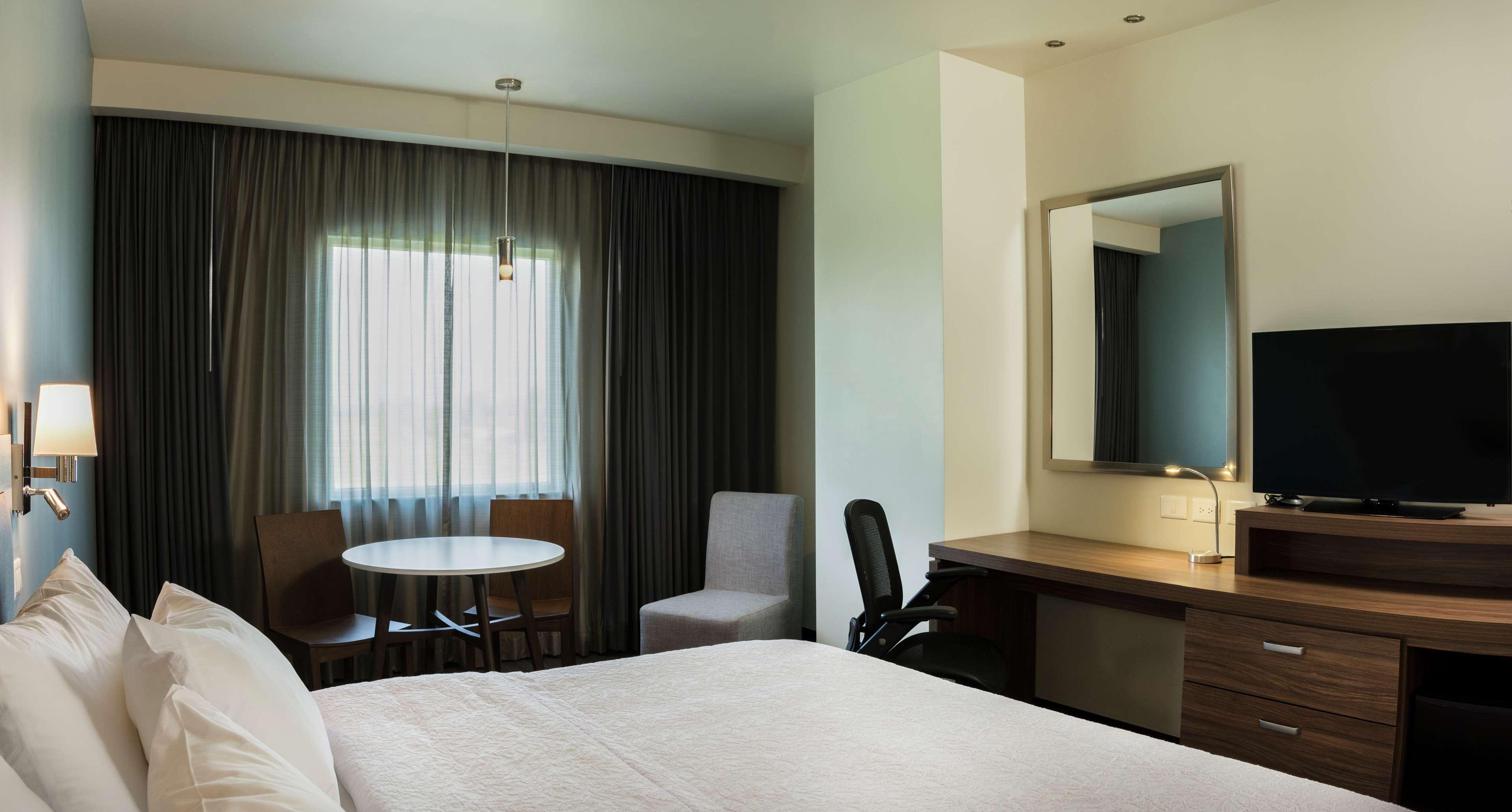 Hampton Inn & Suites By Hilton Salamanca Bajio Dış mekan fotoğraf