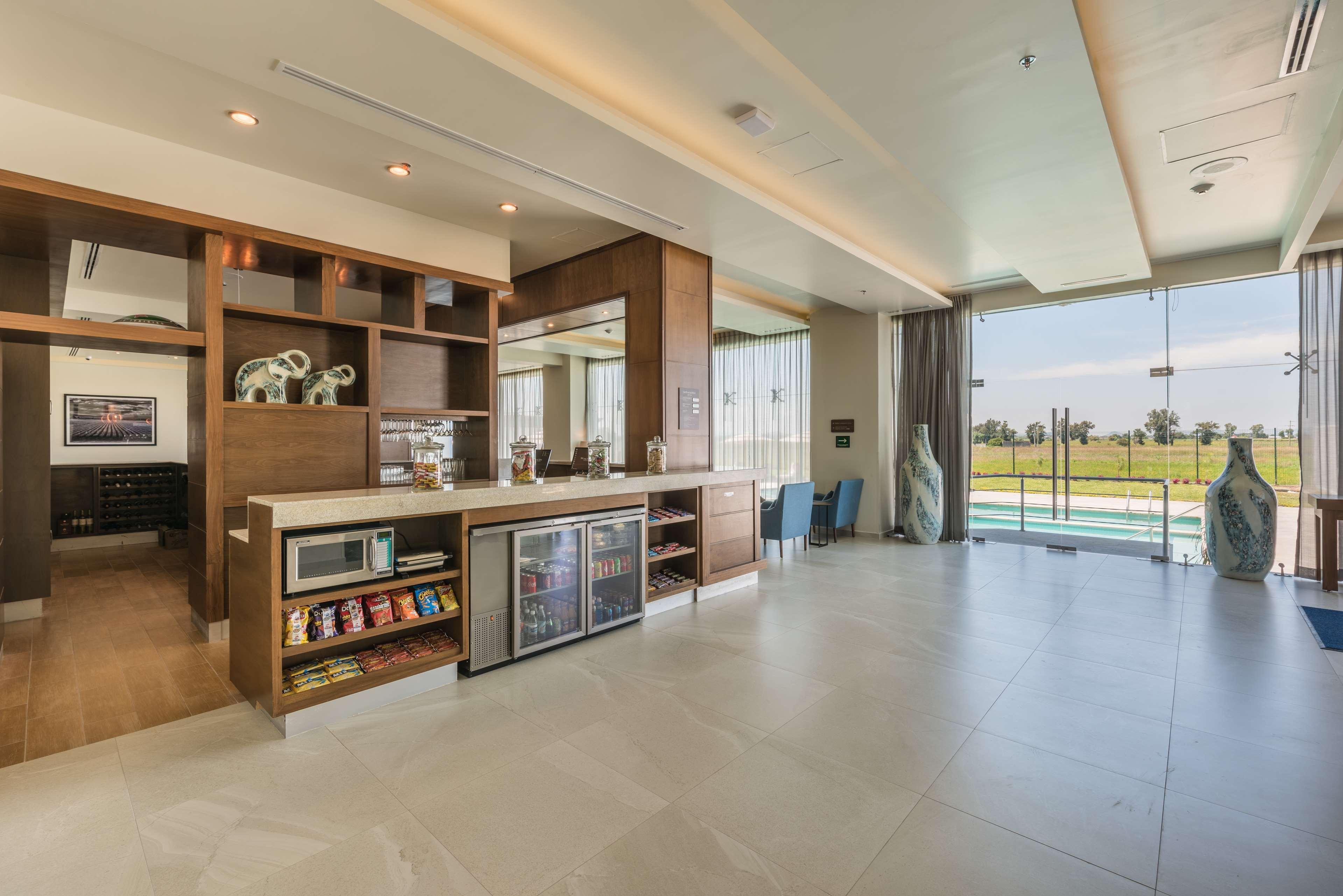 Hampton Inn & Suites By Hilton Salamanca Bajio Dış mekan fotoğraf