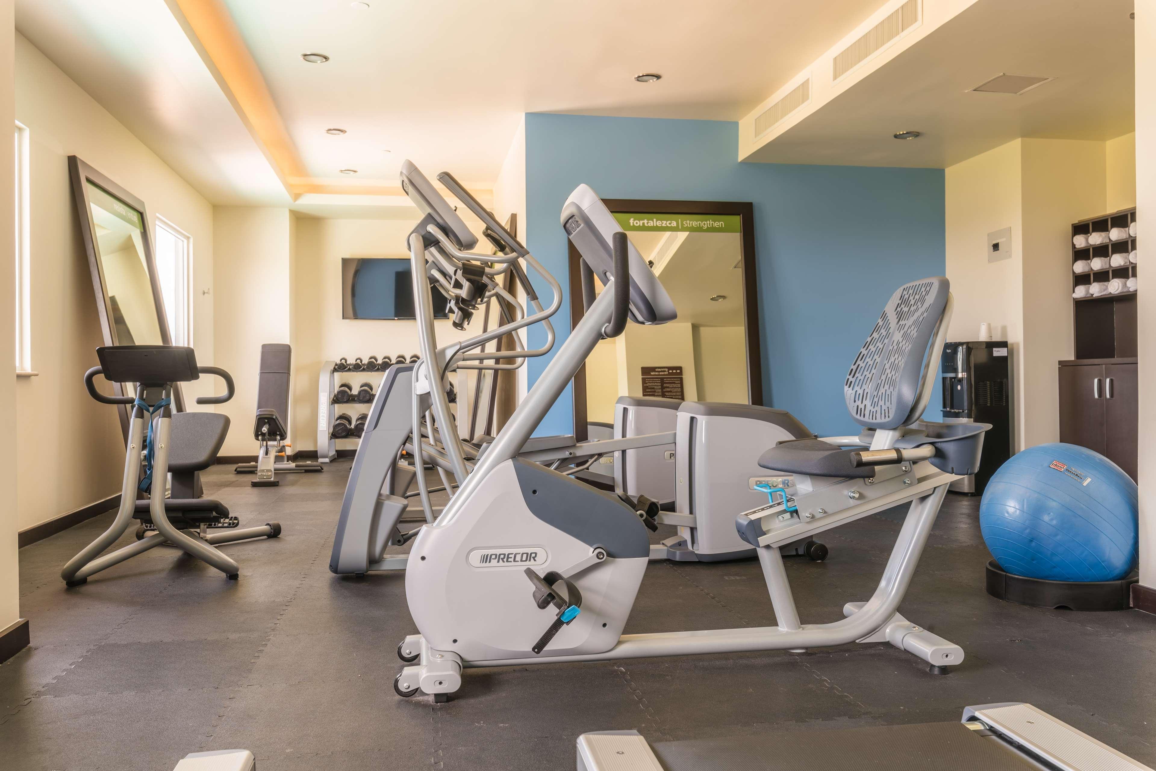Hampton Inn & Suites By Hilton Salamanca Bajio Dış mekan fotoğraf