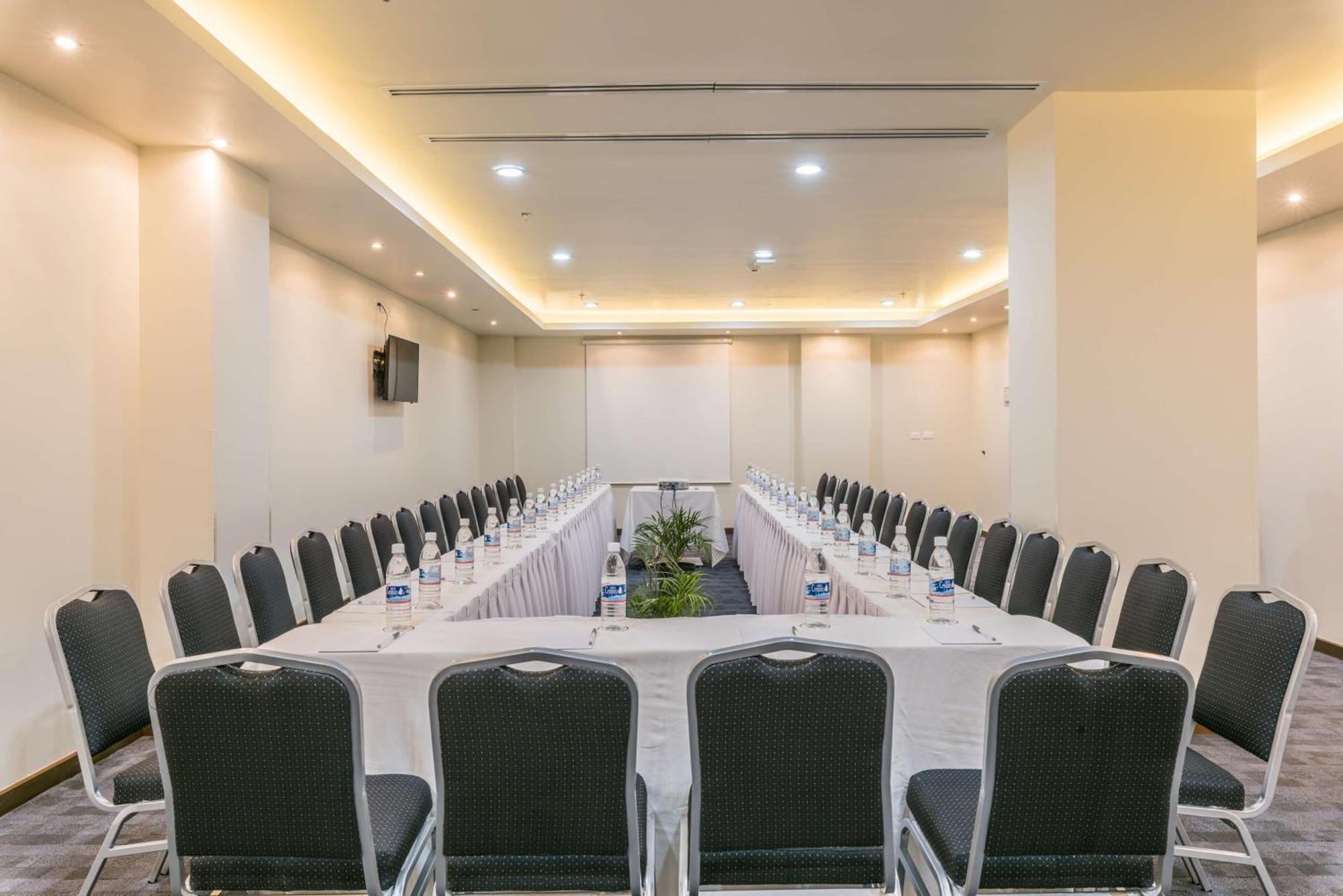 Hampton Inn & Suites By Hilton Salamanca Bajio Dış mekan fotoğraf