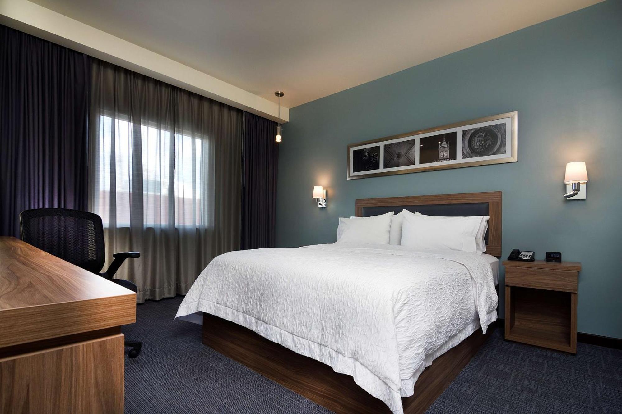 Hampton Inn & Suites By Hilton Salamanca Bajio Dış mekan fotoğraf