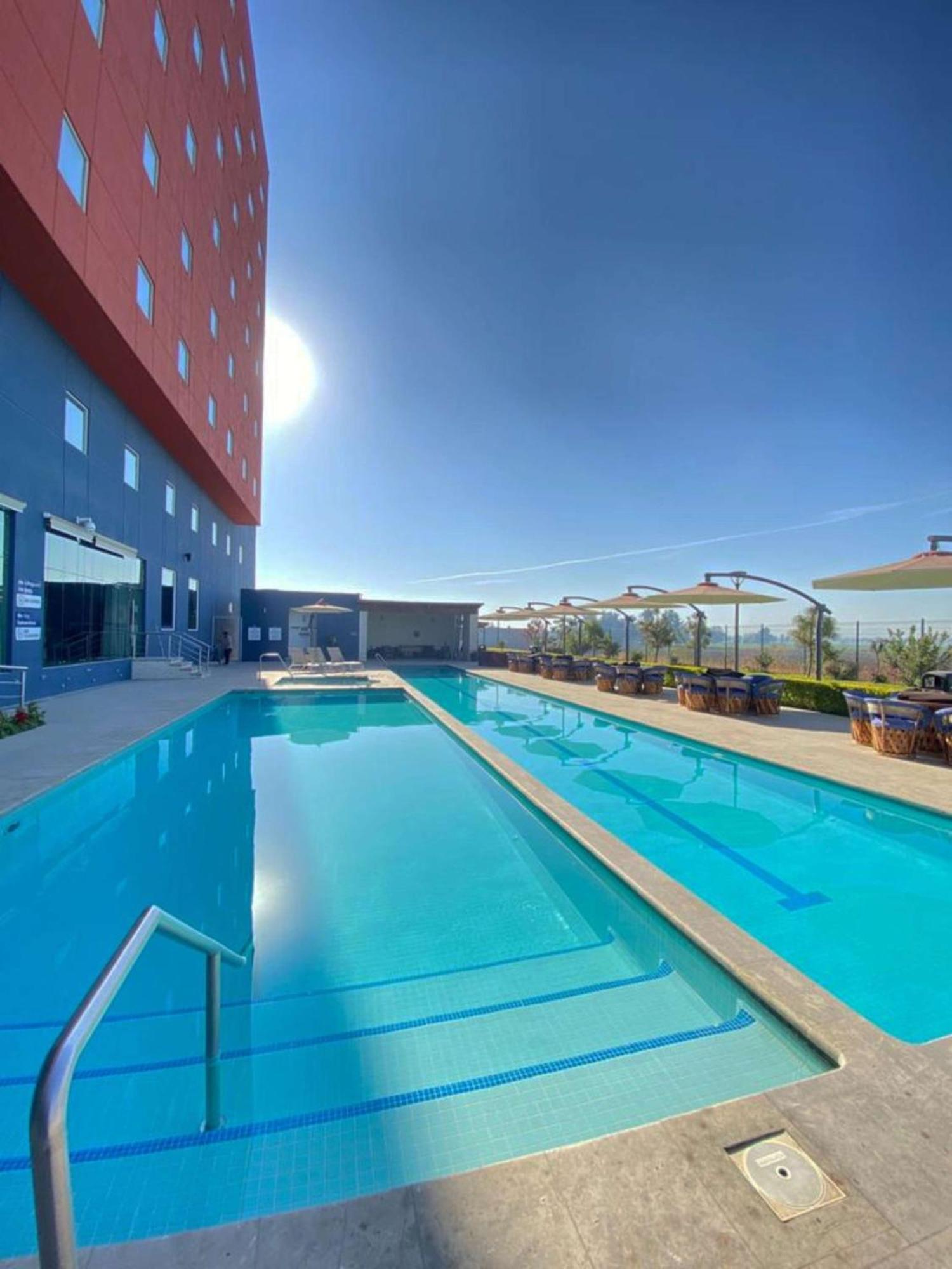 Hampton Inn & Suites By Hilton Salamanca Bajio Dış mekan fotoğraf