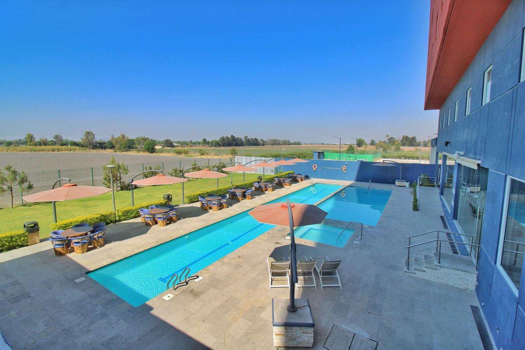 Hampton Inn & Suites By Hilton Salamanca Bajio Dış mekan fotoğraf