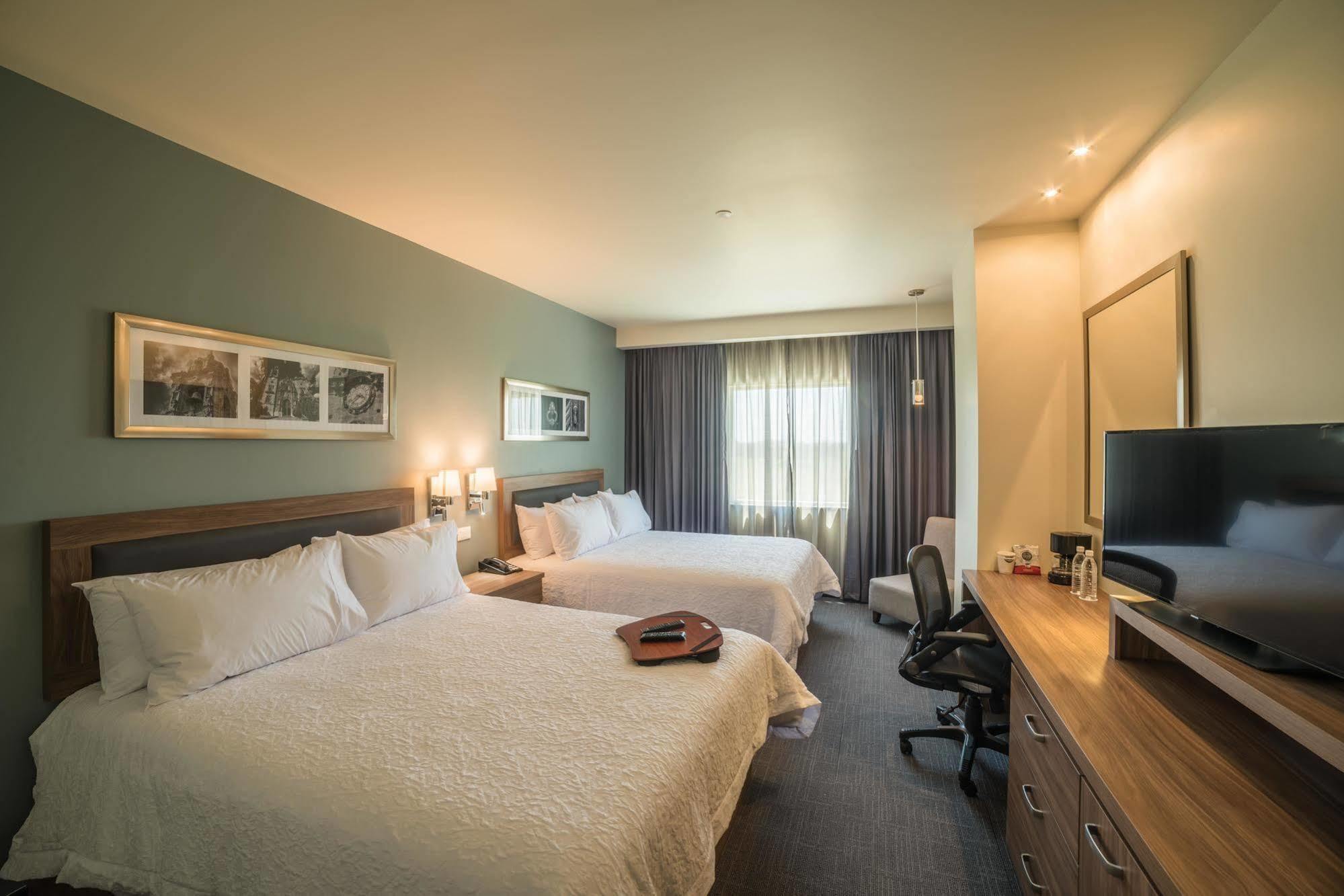 Hampton Inn & Suites By Hilton Salamanca Bajio Dış mekan fotoğraf